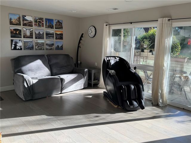 805 Ronda Mendoza B, Laguna Woods, CA 92637