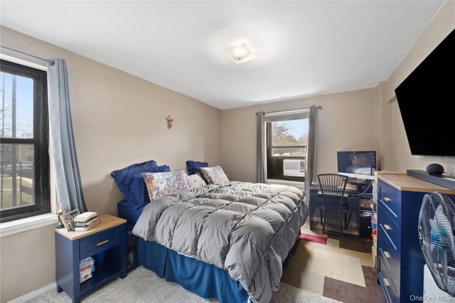 73-11 Bell Boulevard 2C, Oakland Gardens, NY 11364