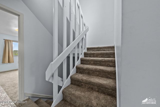 9201 Sea Parrot Circle, Anchorage, AK 99515