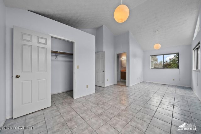 9201 Sea Parrot Circle, Anchorage, AK 99515