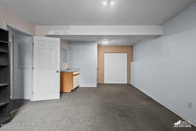 9201 Sea Parrot Circle, Anchorage, AK 99515