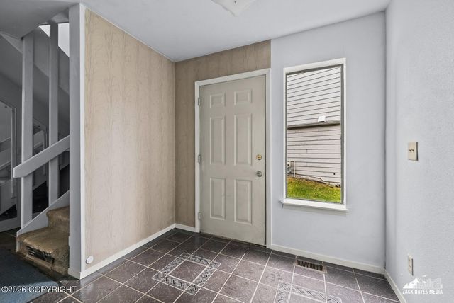 9201 Sea Parrot Circle, Anchorage, AK 99515