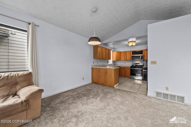 9201 Sea Parrot Circle, Anchorage, AK 99515