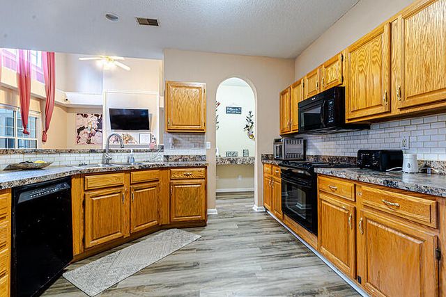 8516 Long Meadow Drive, North Charleston, SC 29420