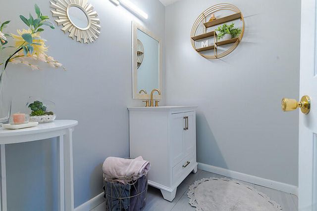 8516 Long Meadow Drive, North Charleston, SC 29420