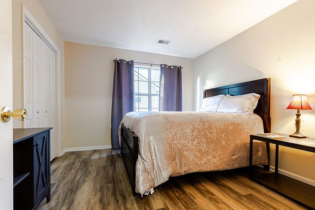 8516 Long Meadow Drive, North Charleston, SC 29420