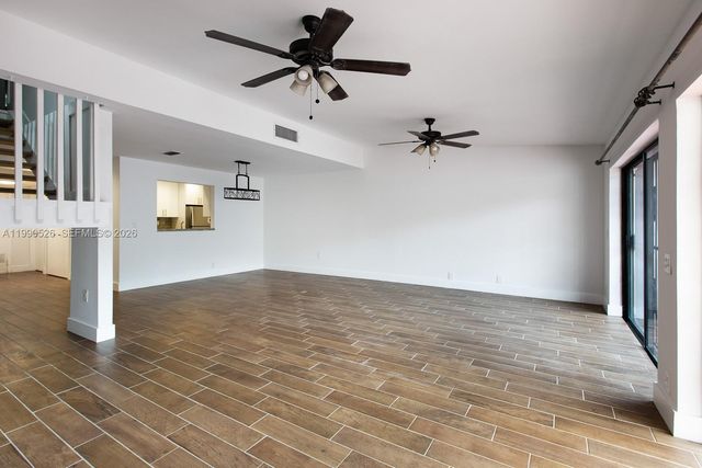 10520 SW 75th Ln, Miami, FL 33173