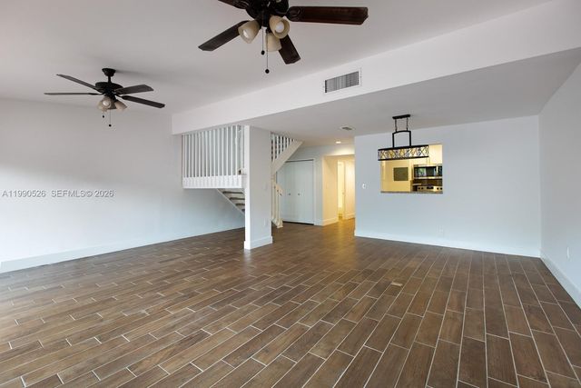 10520 SW 75th Ln, Miami, FL 33173