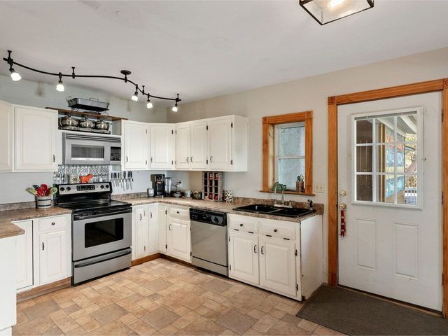 11 Slapp Hill Road, Hardwick, VT 05843