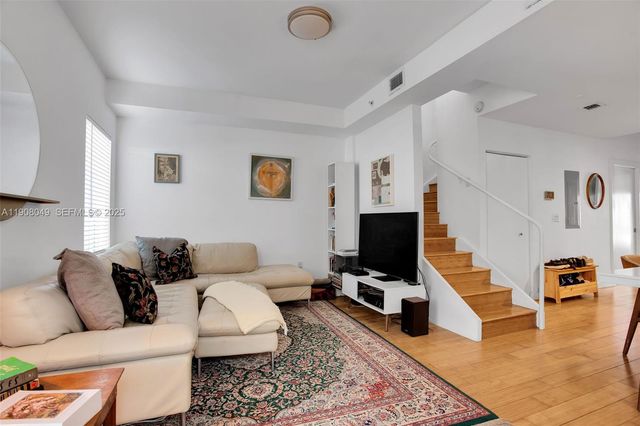 619 Meridian Ave 3, Miami Beach, FL 33139