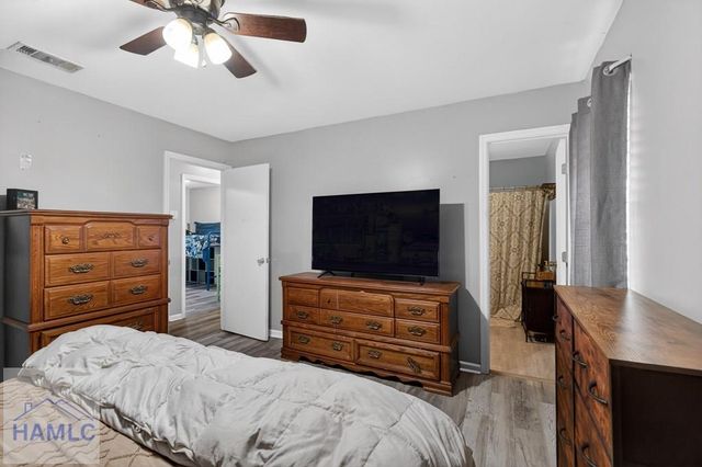 933 Gulfstream Road, Hinesville, GA 31313