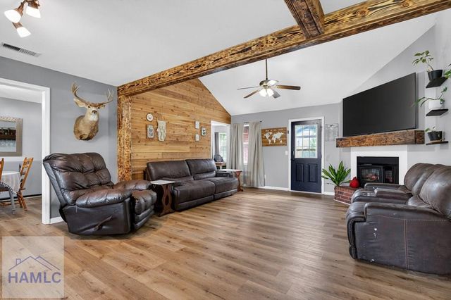 933 Gulfstream Road, Hinesville, GA 31313