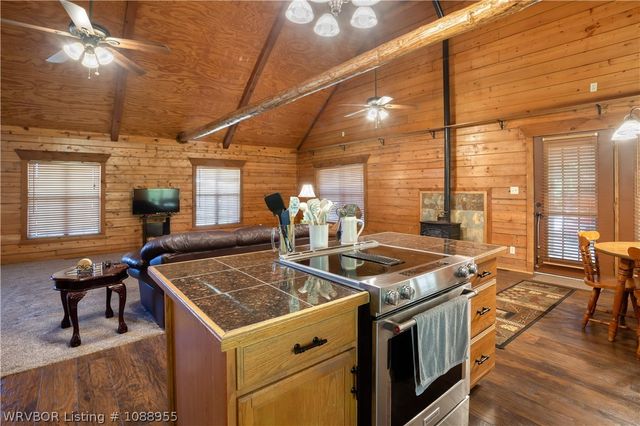 5823 Mount Harmony Road, Greenwood, AR 72936