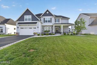 1013 Dwyer Drive, Perrysburg, OH 43551