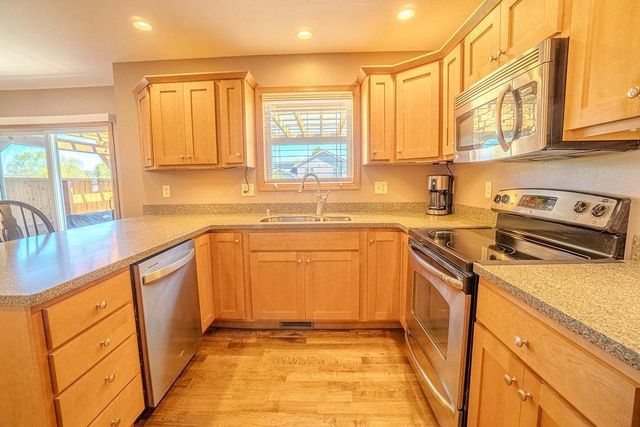 897 Sumac Street, Oregon, WI 53575