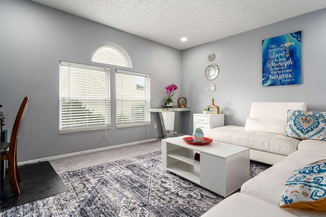 2868 Blue Moon Drive, Columbus, OH 43232