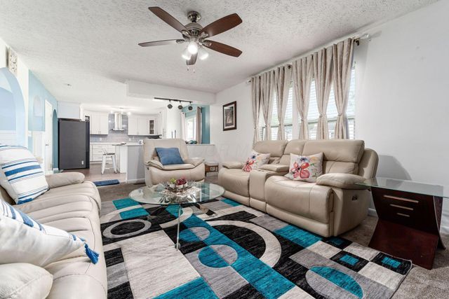 2868 Blue Moon Drive, Columbus, OH 43232