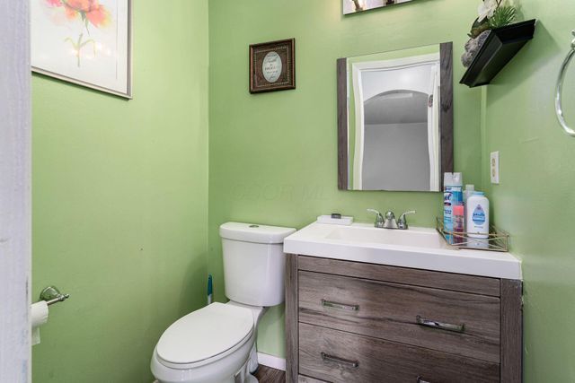 2868 Blue Moon Drive, Columbus, OH 43232