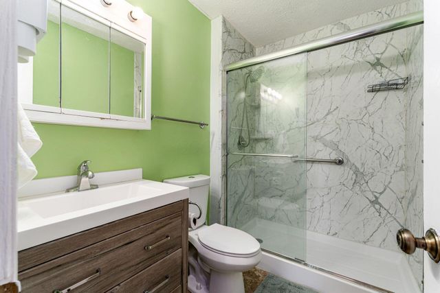 2868 Blue Moon Drive, Columbus, OH 43232