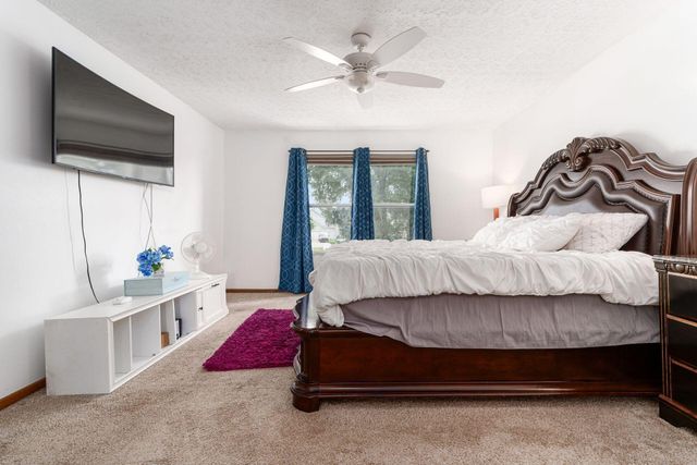 2868 Blue Moon Drive, Columbus, OH 43232