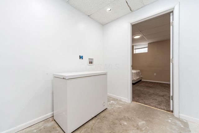 2868 Blue Moon Drive, Columbus, OH 43232