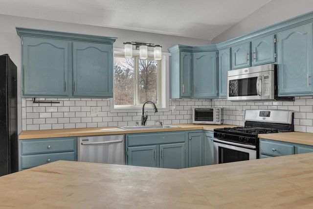 845 Norwich Court, Nekoosa, WI 54457