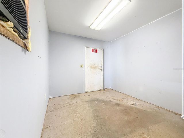 3239 ALLEN RD, Zephyrhills, FL 33541