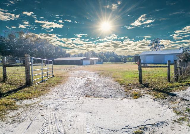 3239 ALLEN RD, Zephyrhills, FL 33541