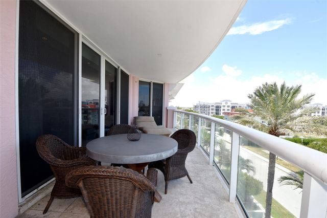 2051 SE 3rd Street 509, Deerfield Beach, FL 33441