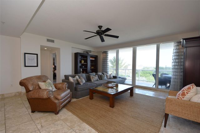 2051 SE 3rd Street 509, Deerfield Beach, FL 33441