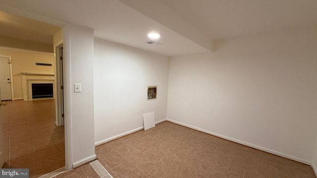 2570 SYLVAN MOOR LN, Woodbridge, VA 22191