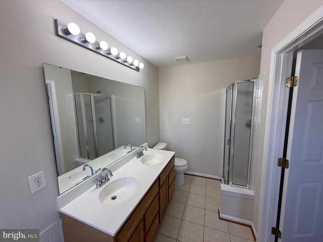 2570 SYLVAN MOOR LN, Woodbridge, VA 22191