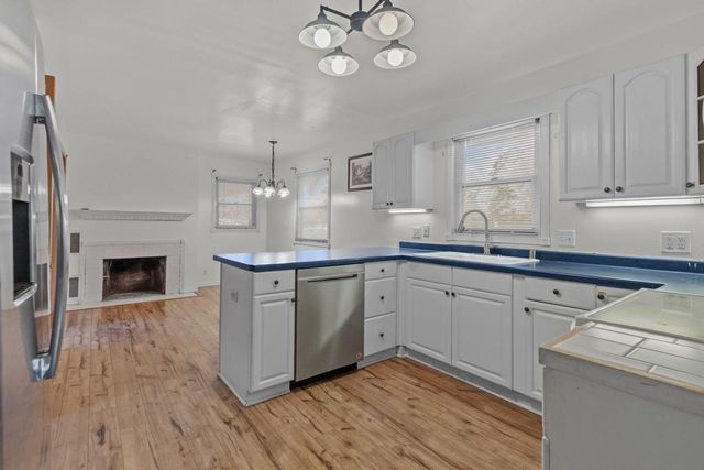 730 E MARQUETTE STREET, Appleton, WI 54911