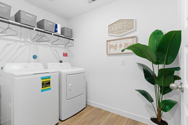 3217 Bolt Rope Drive, Texas City, TX 77539