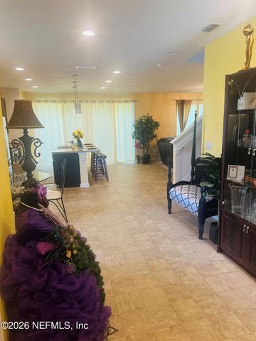 12573 GREEN MEADOW Drive, Jacksonville, FL 32218