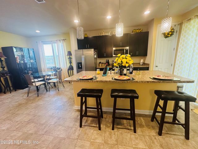 12573 GREEN MEADOW Drive, Jacksonville, FL 32218