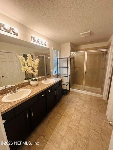 12573 GREEN MEADOW Drive, Jacksonville, FL 32218