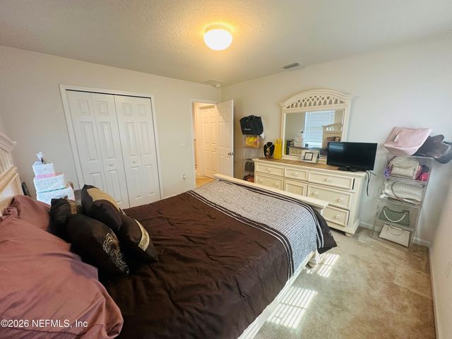 12573 GREEN MEADOW Drive, Jacksonville, FL 32218