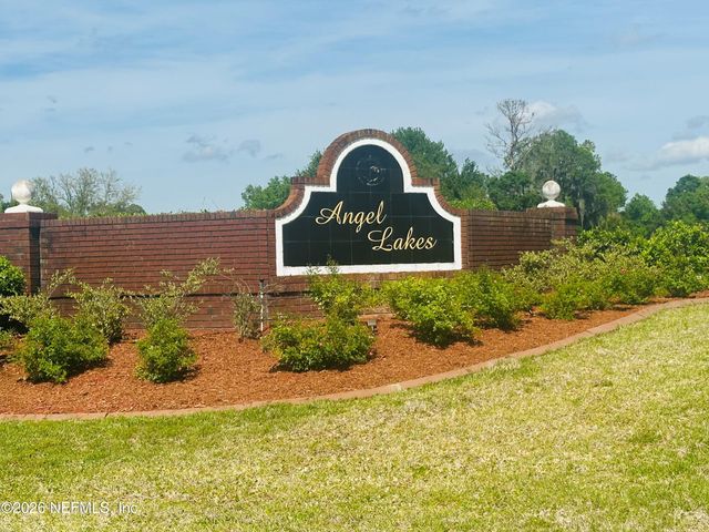 12573 GREEN MEADOW Drive, Jacksonville, FL 32218