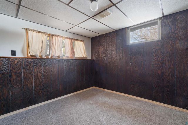 1221 Central Ave, Superior, WI 54880