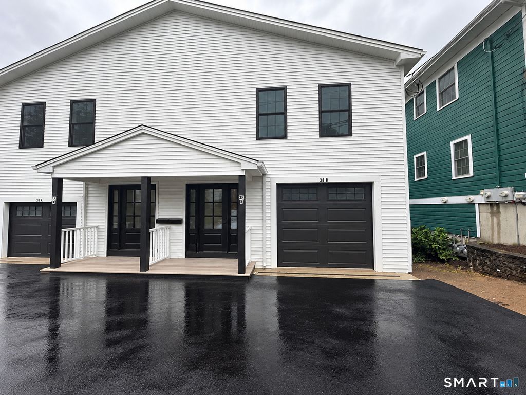 38 Golden Hill Street B, Milford, CT 06460