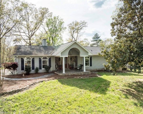 245 Mcknight Road, Advance, NC 27006
