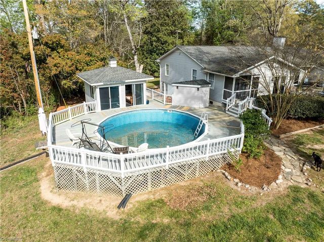 245 Mcknight Road, Advance, NC 27006