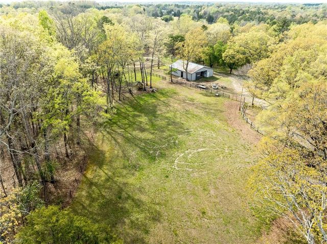 245 Mcknight Road, Advance, NC 27006