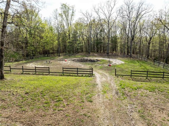 245 Mcknight Road, Advance, NC 27006