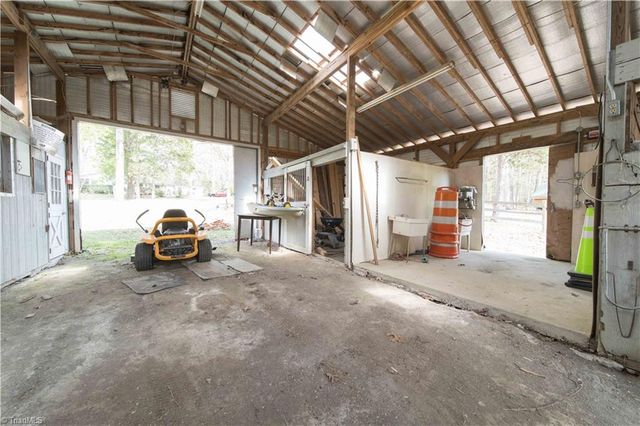 245 Mcknight Road, Advance, NC 27006
