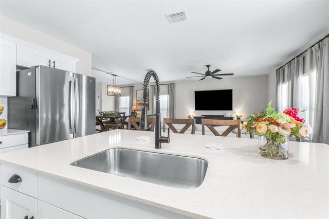 7538 WALLFLOWER TRAIL, Wesley Chapel, FL 33545