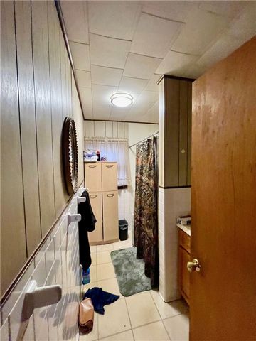258 Sterling Rd, Darlington, PA 16115