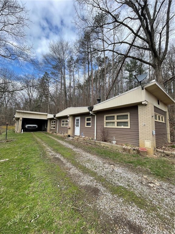 258 Sterling Rd, Darlington, PA 16115