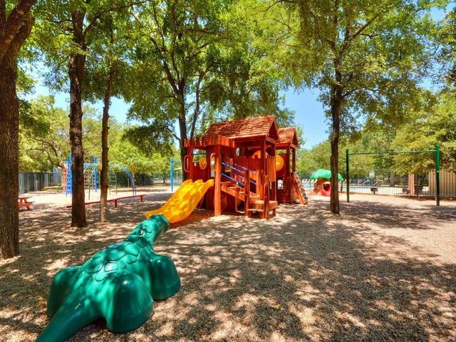 4700 Trail West DR, Austin, TX 78735